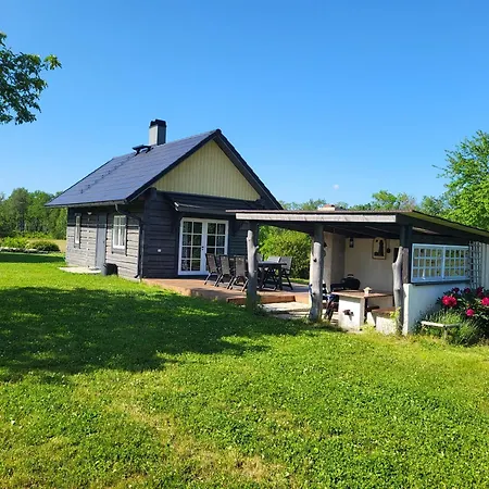 Saadumaee House 펜션 Saarekula