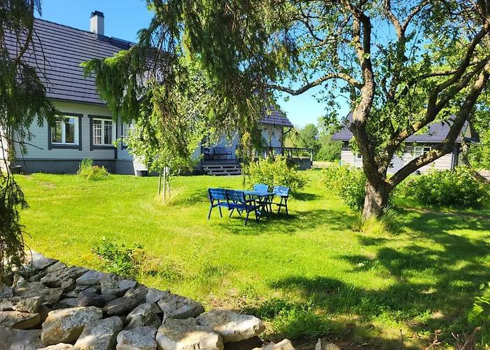 Saadumaee House Saarekula